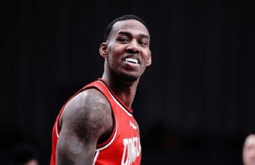 青岛球员爆料最新消息,揭秘球队内幕与转会动态  第2张